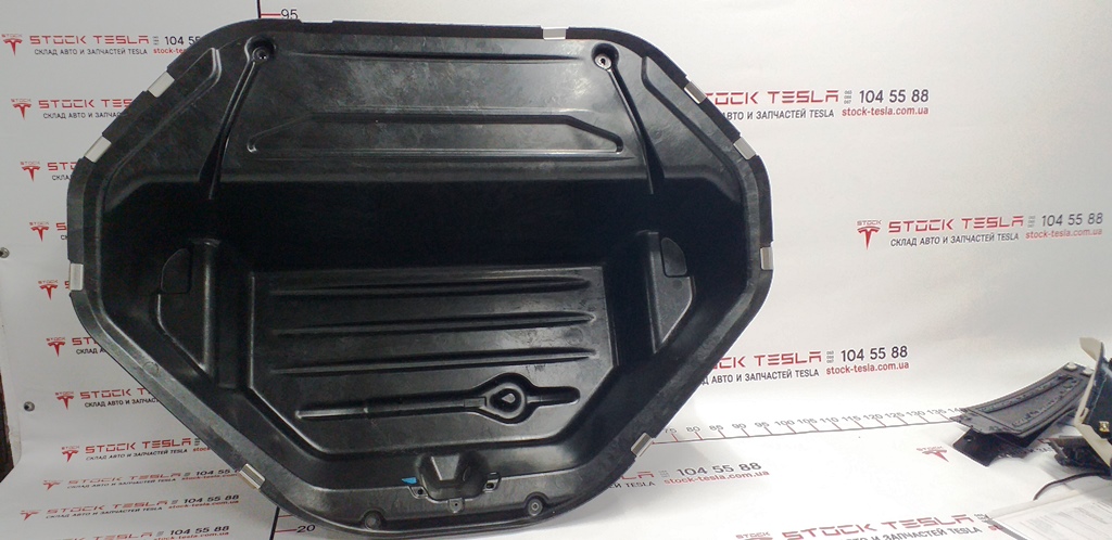 1 Vano motore AWD Tesla modello S 1052617-00-B